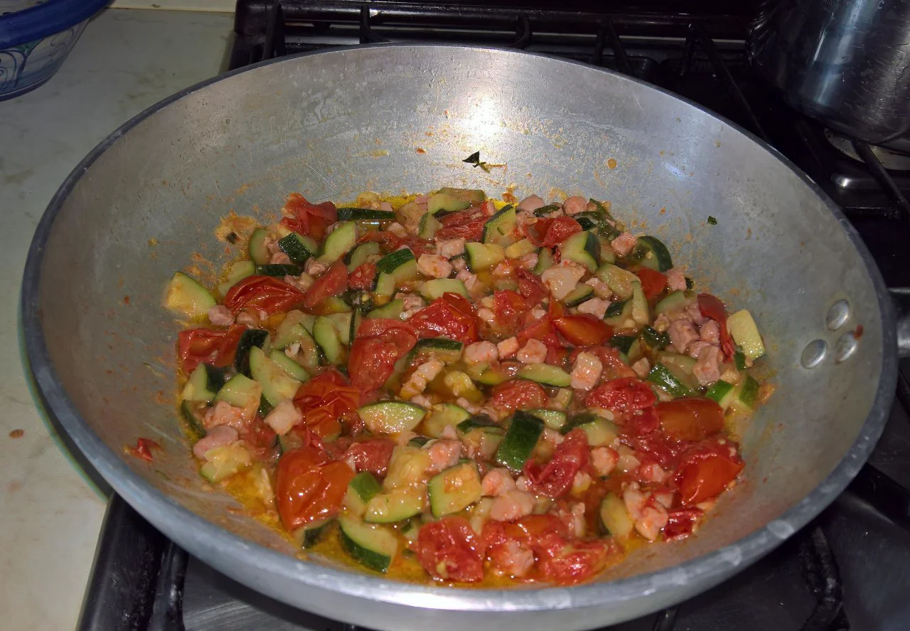 Rigaoni pancetta e zucchine